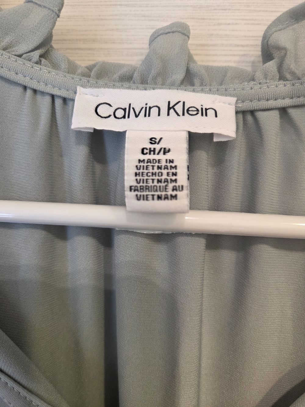 Calvin Klein Light Sage Tie-Neck Ruffle Sleeveless Top Women Size Small - Picture 5 of 7